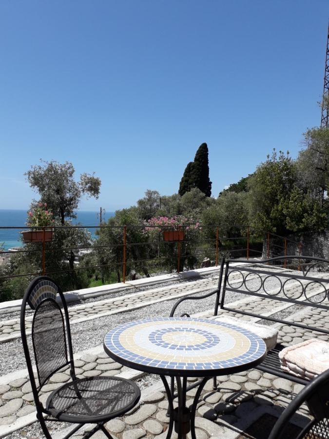 Tigullio Vacations: La Casetta Lavagna Esterno foto